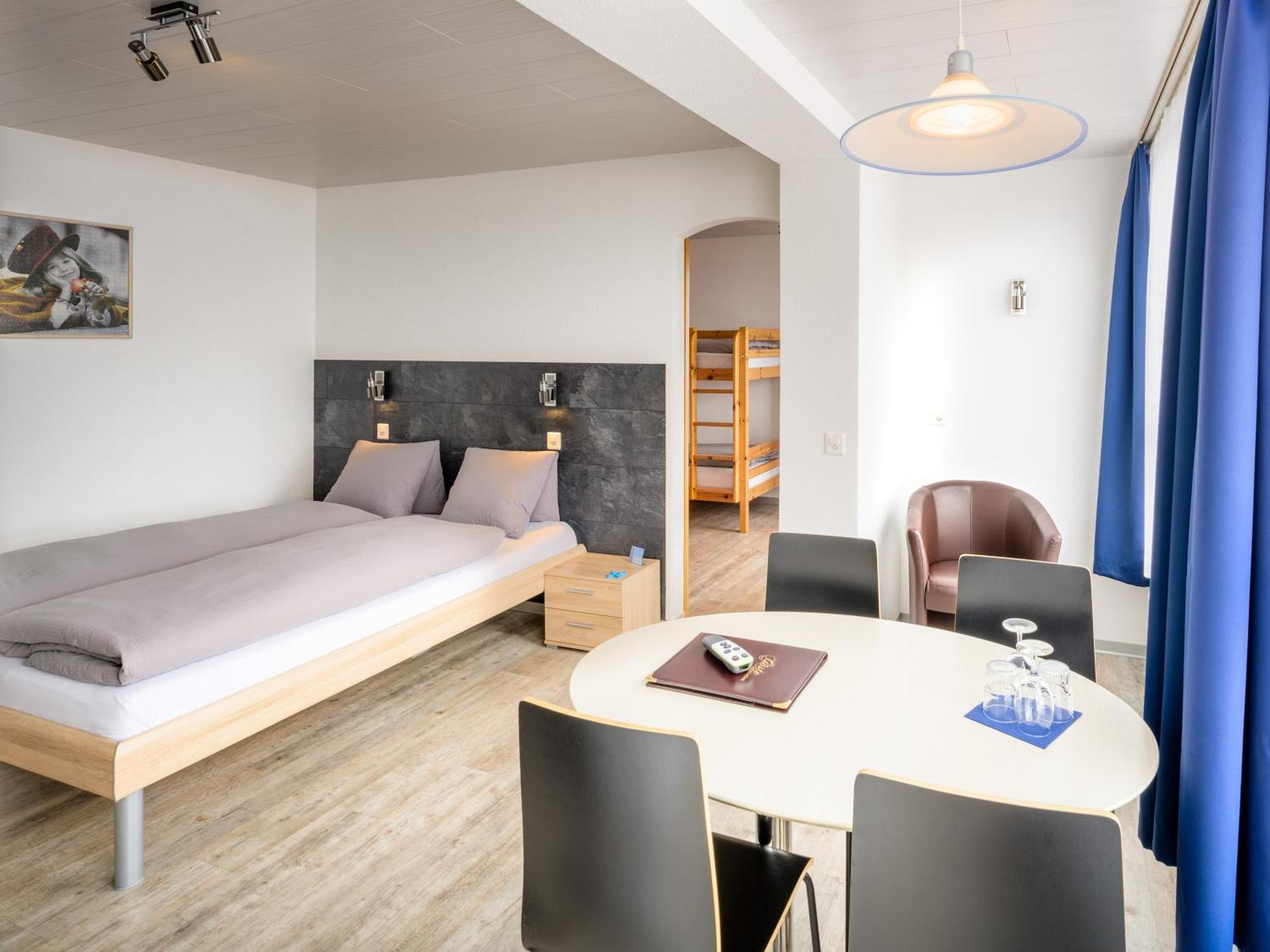 Hotel Alpha Grachen Bagian luar foto