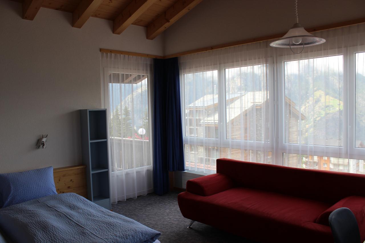 Hotel Alpha Grachen Bagian luar foto