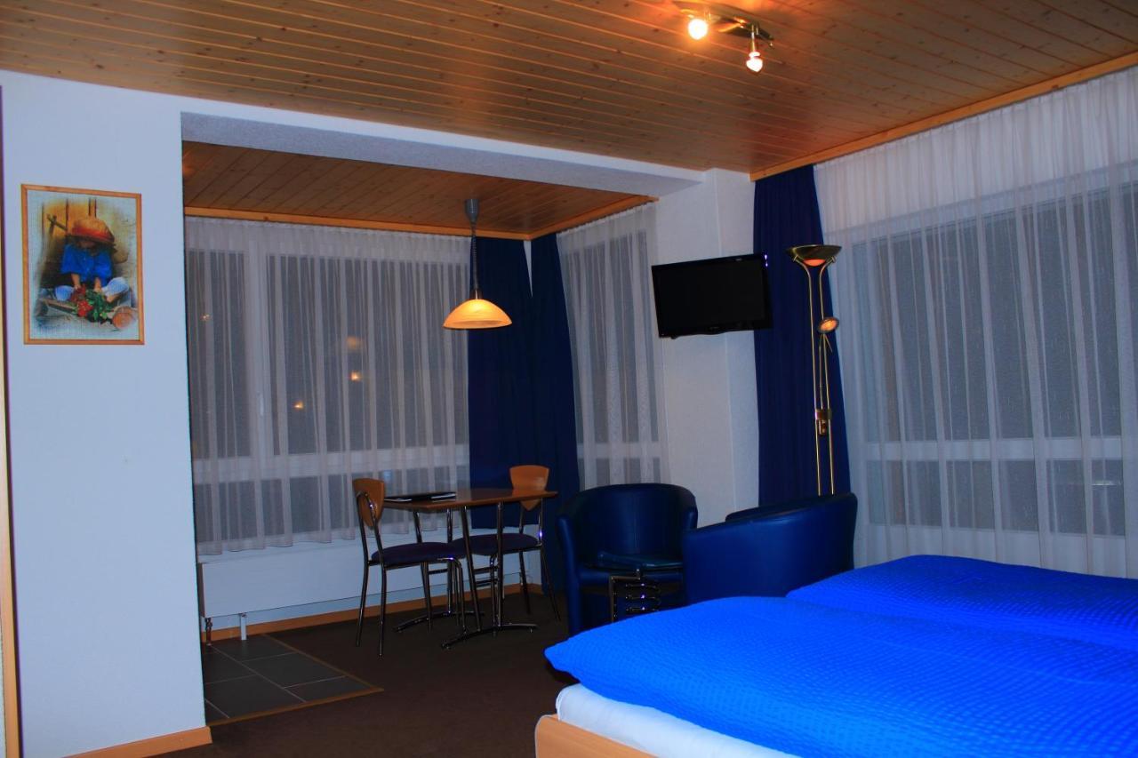 Hotel Alpha Grachen Bagian luar foto