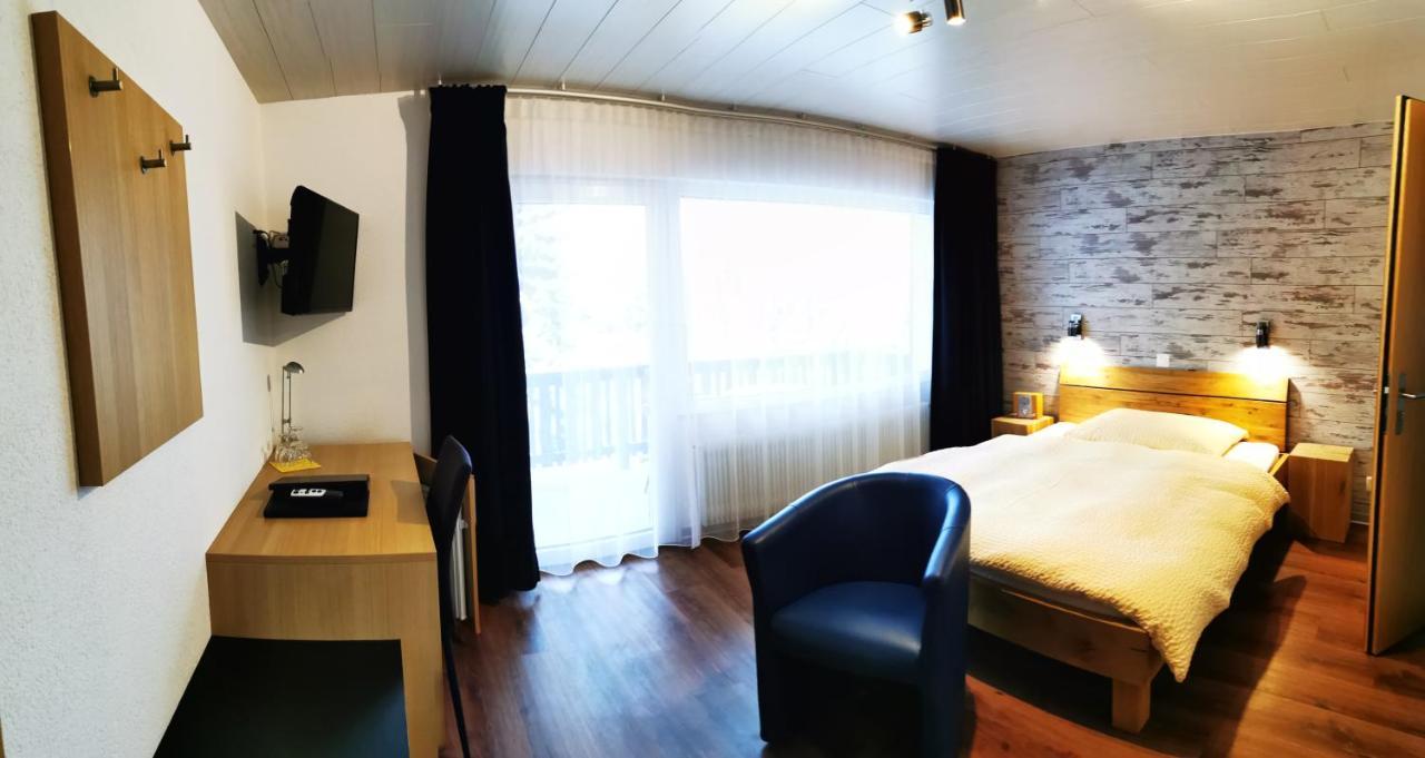 Hotel Alpha Grachen Bagian luar foto