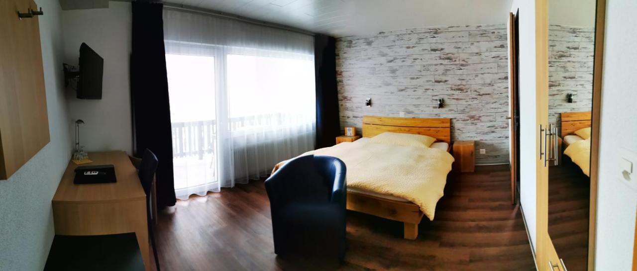Hotel Alpha Grachen Bagian luar foto